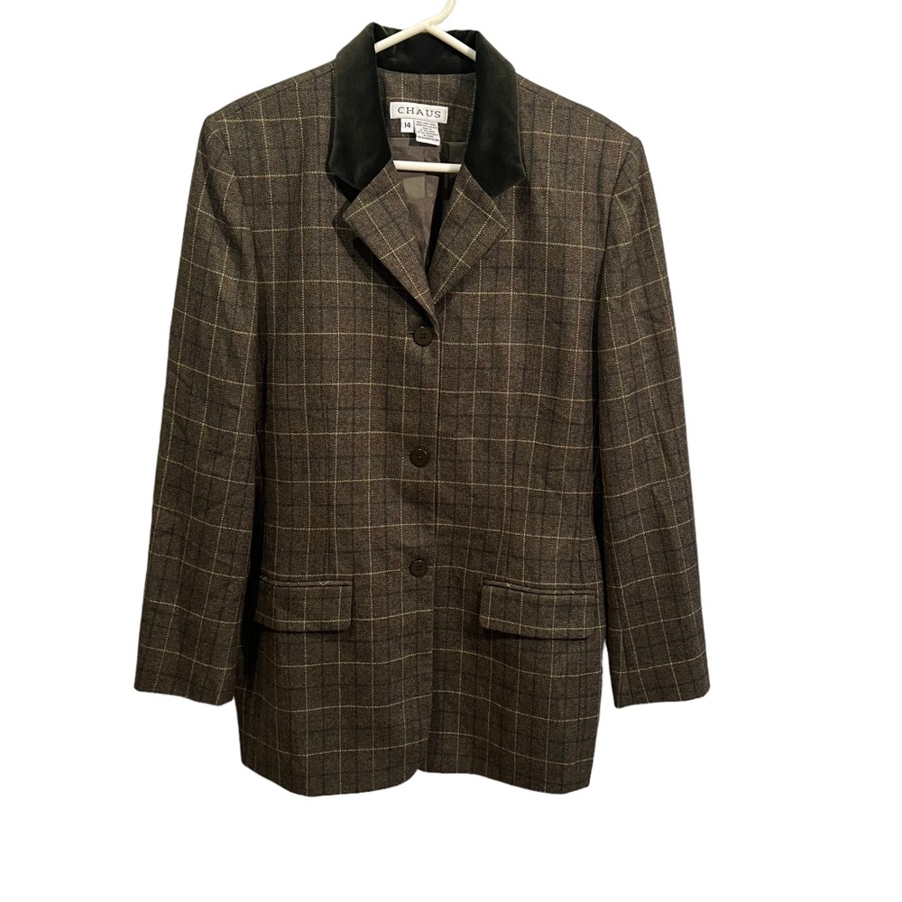 NWT Women’s Blazer by Chaus. Brown, navy and cream detailed pattern; lined